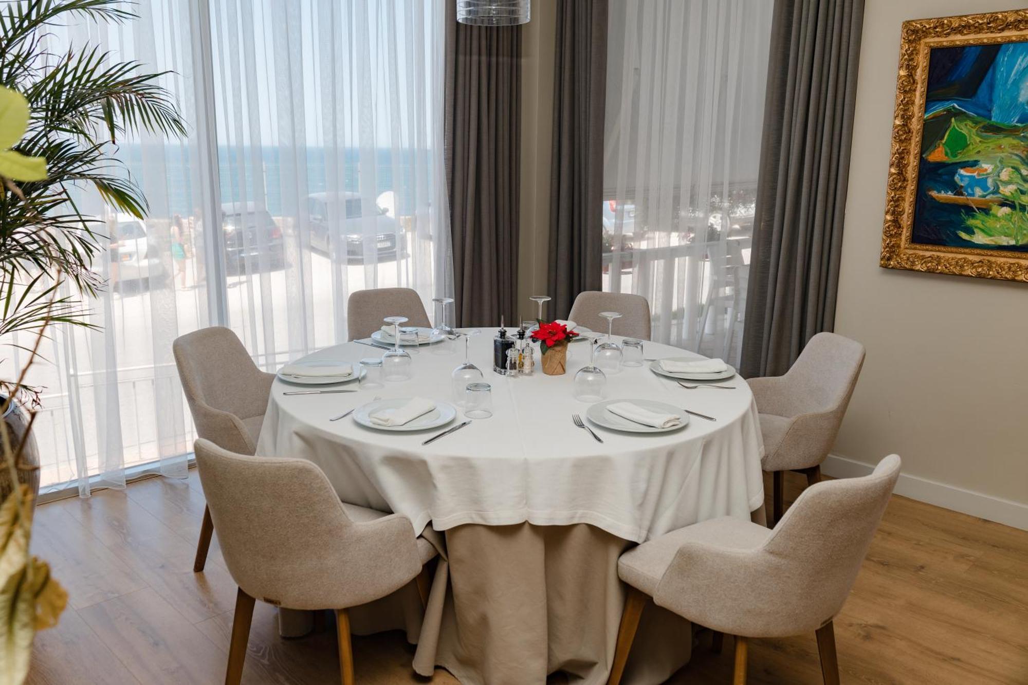 Grand Riviera Blu- Seaside Hotel Radhime Ngoại thất bức ảnh
