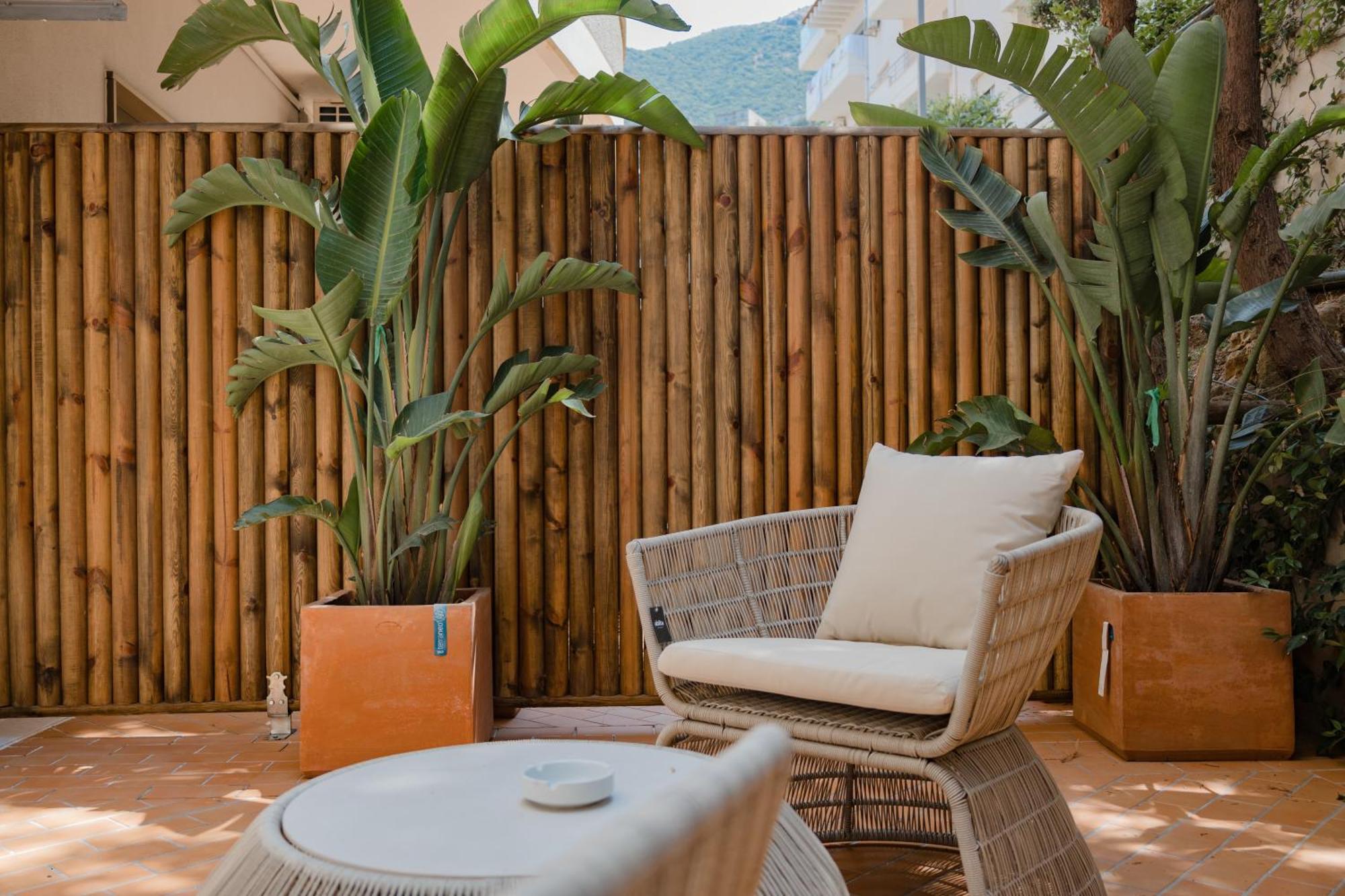 Grand Riviera Blu- Seaside Hotel Radhime Ngoại thất bức ảnh